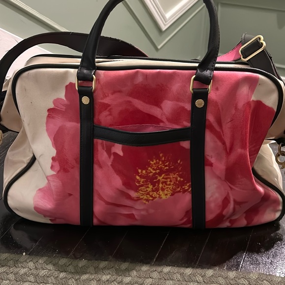 Isaac Mizrahi Pink Peony Pop Travel Bag - Beautiful and Spacious - Picture 1 of 10